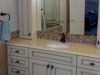 Her Vanity Master Bathroom Buite