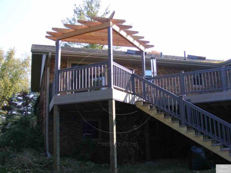 10-composite-deck-with-pergola